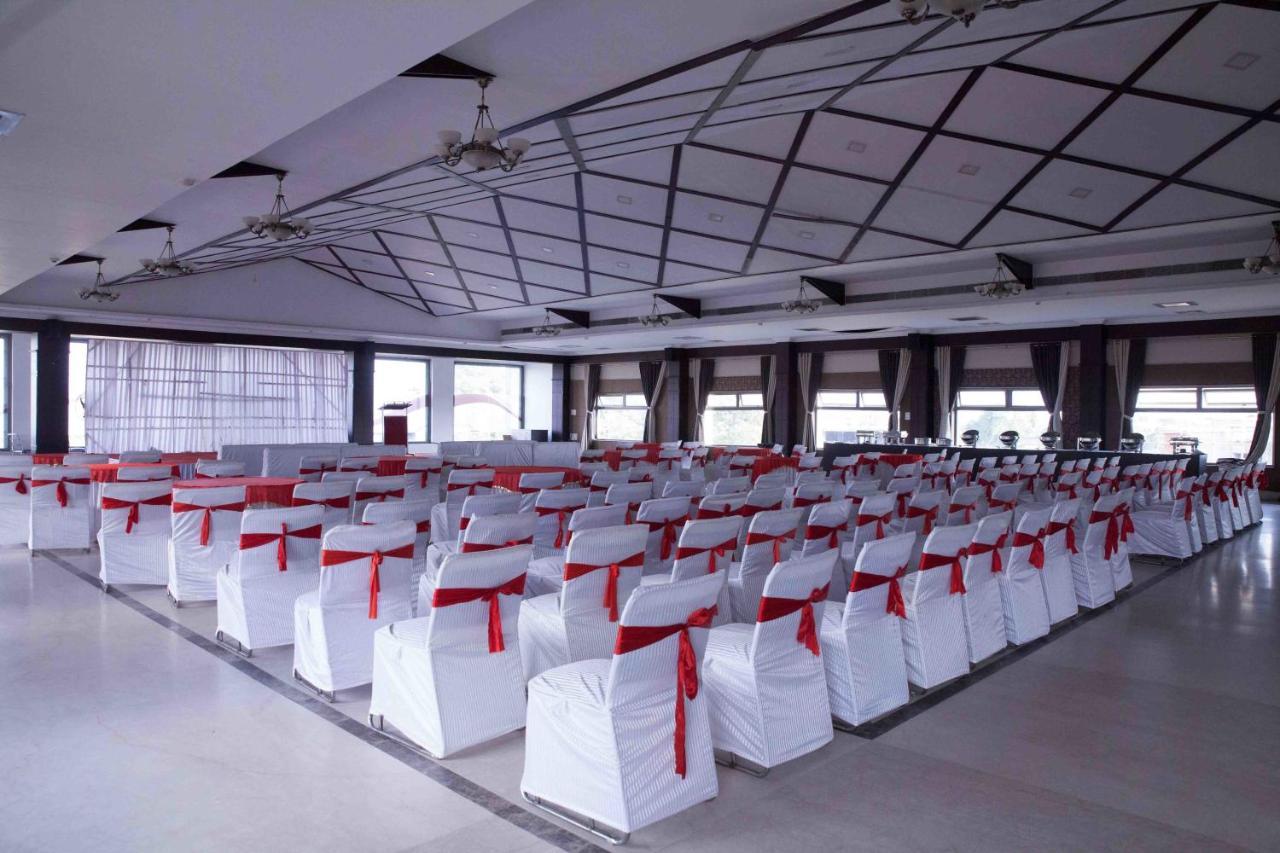 Hotel Central Park Siliguri Exteriér fotografie