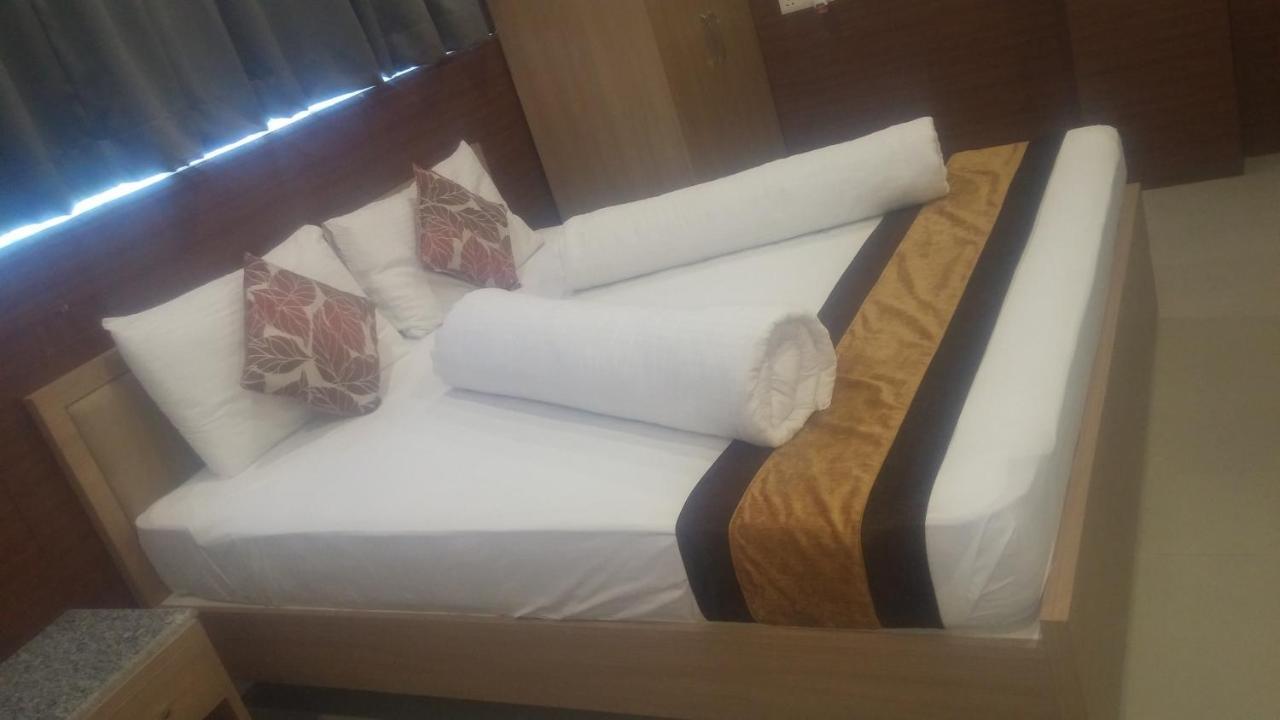 Hotel Central Park Siliguri Exteriér fotografie